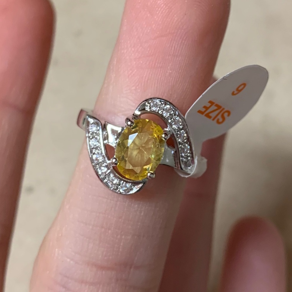 NWT ring bomb ring
